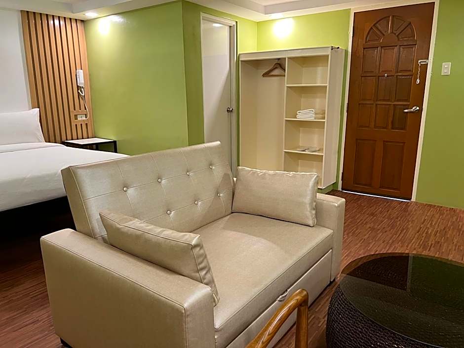 Damara Hotel at Ciudad Elmina