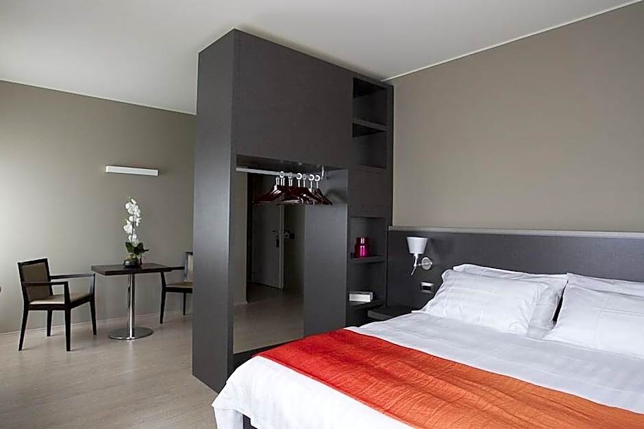 Zara Rooms & Suites