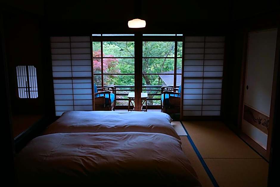 Shiroyamakan