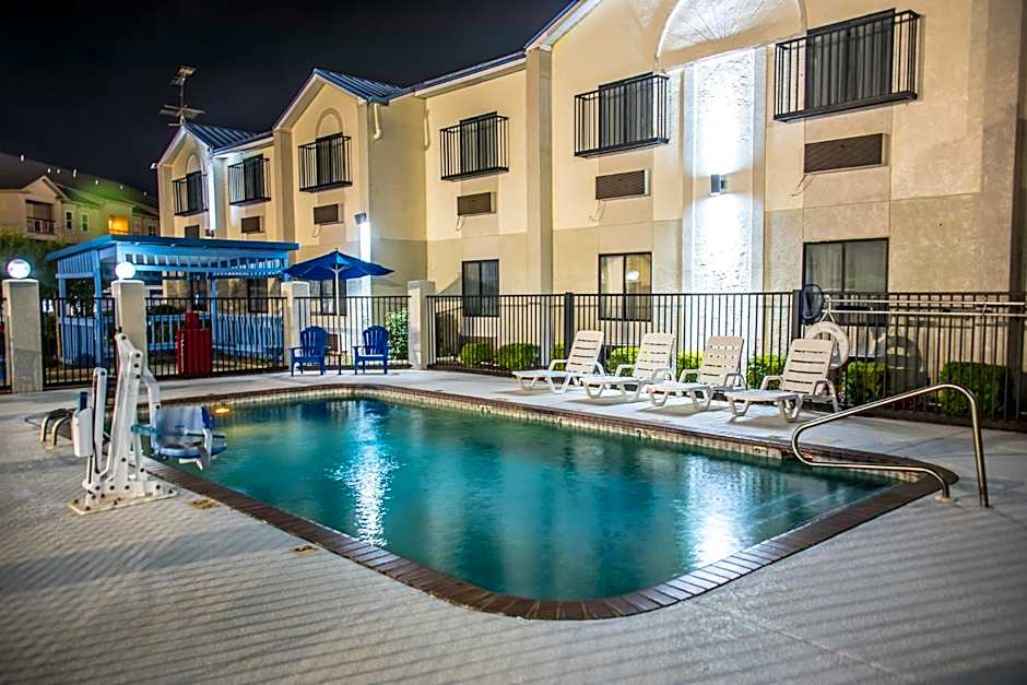 Days Inn by Wyndham Troy