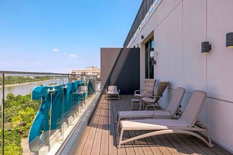 Panorama, Suite, 1 Double, River View, Balcony
