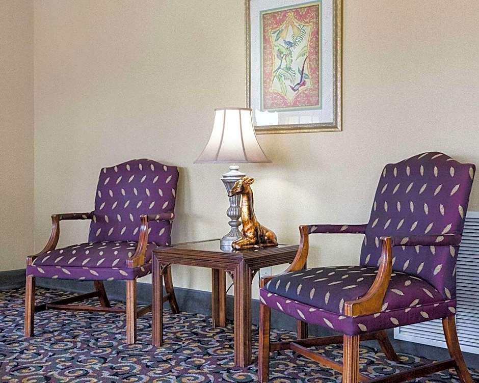 Quality Inn Columbus, MS
