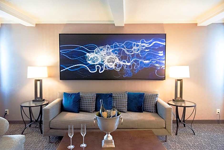 Holiday Inn Long Beach - Airport By IHG