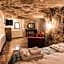 Tale Cave İnn