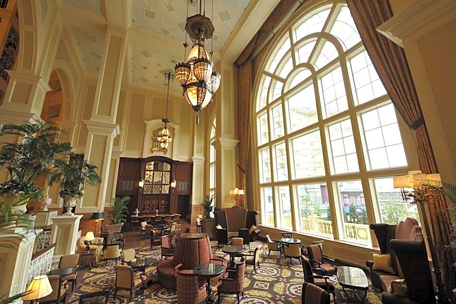Tokyo Disneyland(R) Hotel