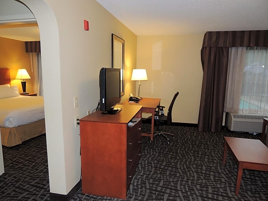 Holiday Inn Express Trussville By IHG
