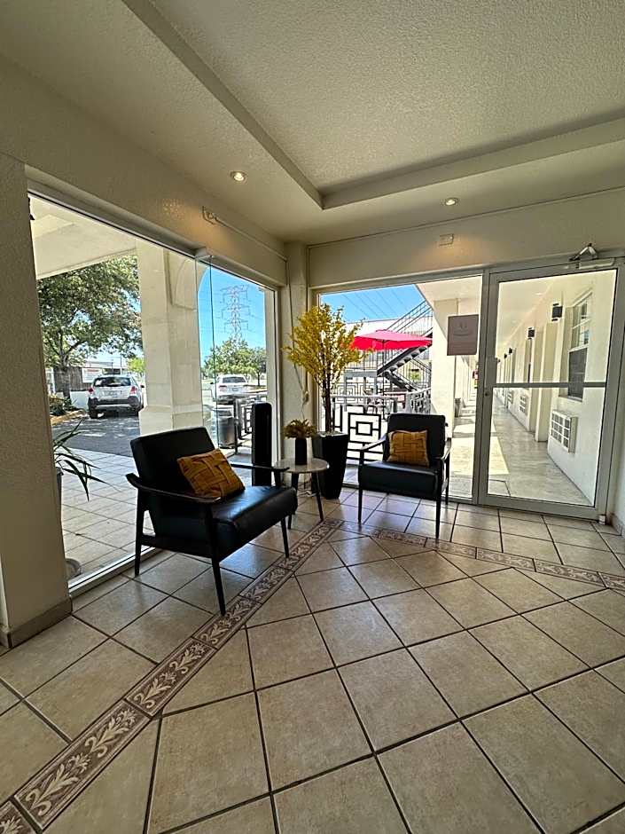 Hotel Quinta San Carlos Inn