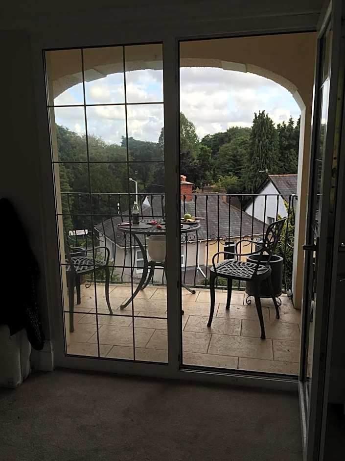 Wynberg House Bed & Breakfast Swansea