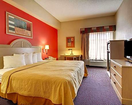 1 Queen Bed Nonsmoking Promotional