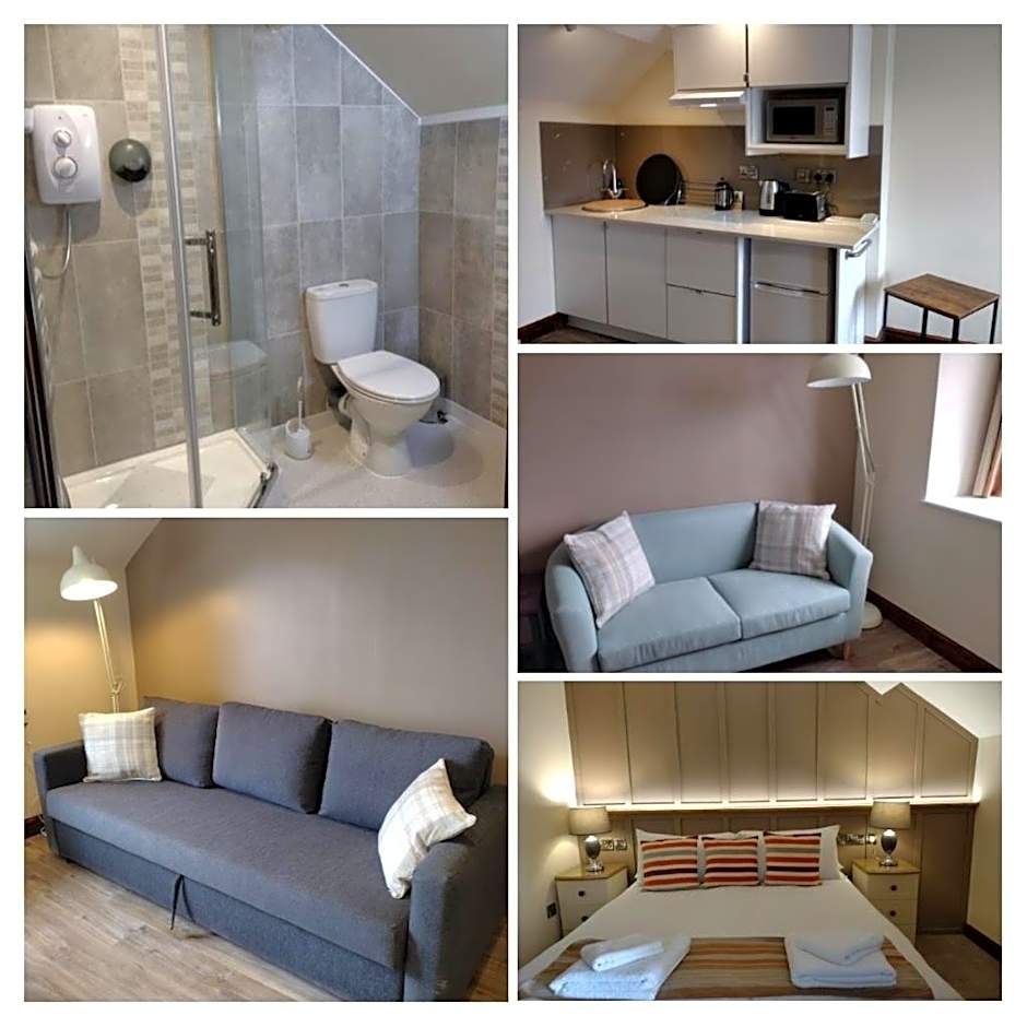 Lion Hotel & Studio Apartments