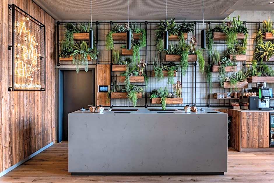 me and all hotel Ulm, by Hyatt