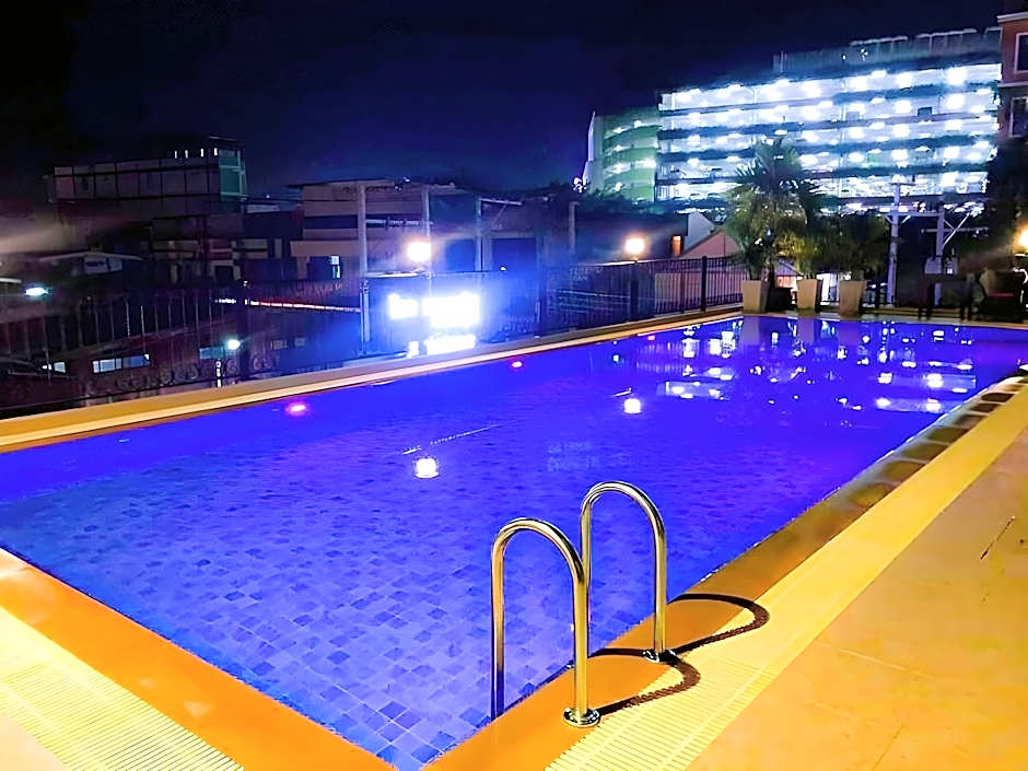 Banbua Grand Udon Hotel