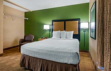 Queen Studio - Non-Smoking