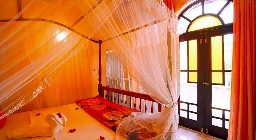Frangipani Motel