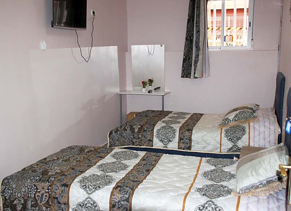 Pension La Lambra Azul