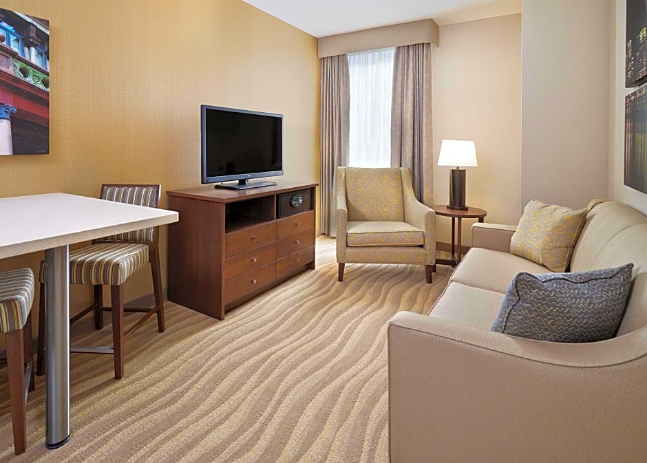 Photo 1 of 2 of 1 Bedroom 2 Queen Beds Suite, Harbor View