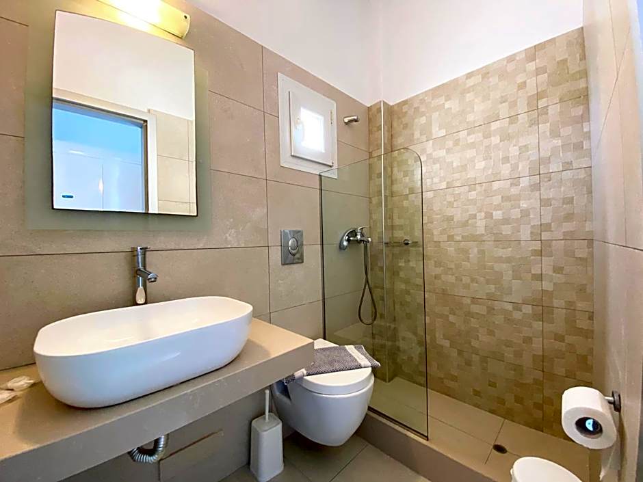 Eleftheria Hotel & Apartments