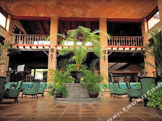 Vista Real Villas