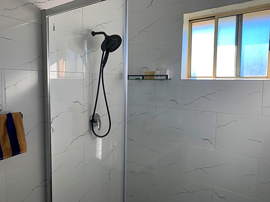 Branxton House Motel