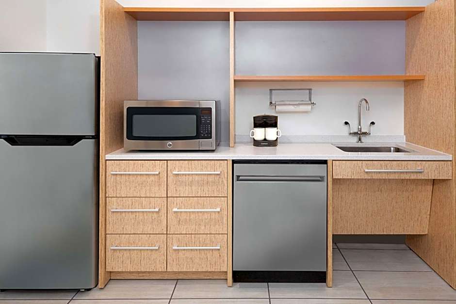 Home2 Suites By Hilton Buffalo Airport/Galleria Mall