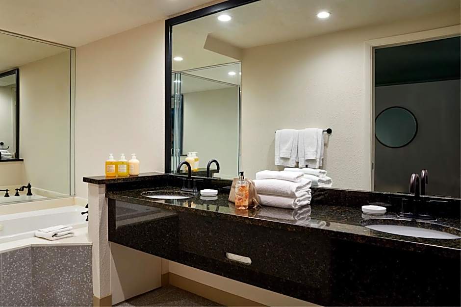 voco Kissimmee Orlando by IHG