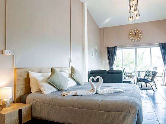 The BEACH CHA AM Suites