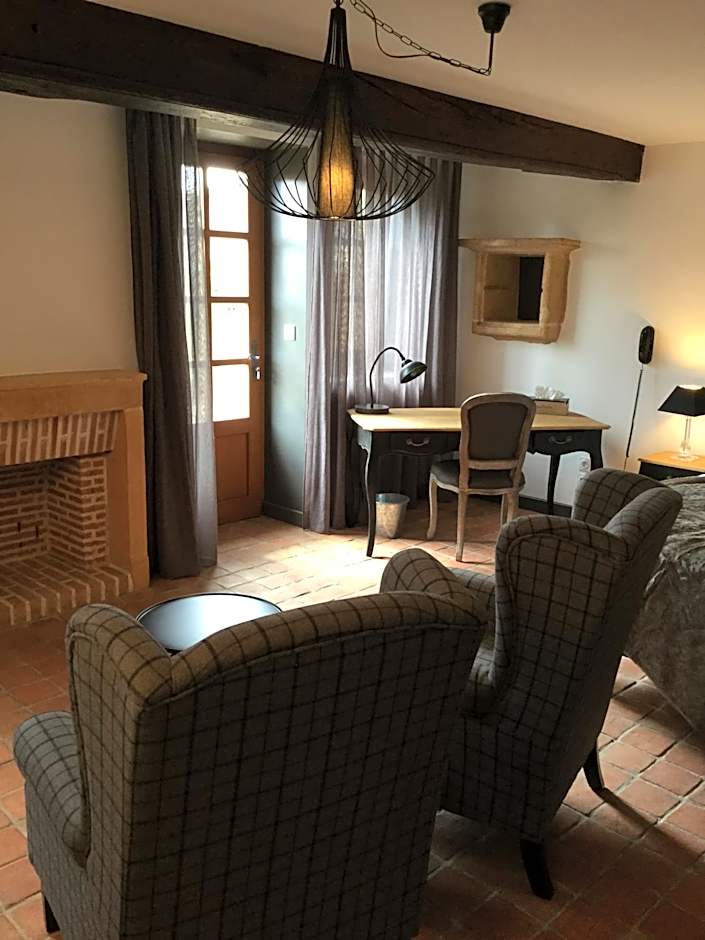 Logis Hôtel et Spa le Savigny