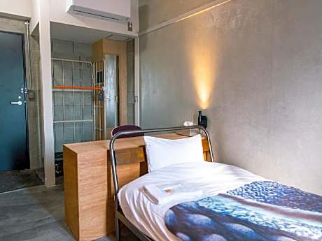 Economy Single Room