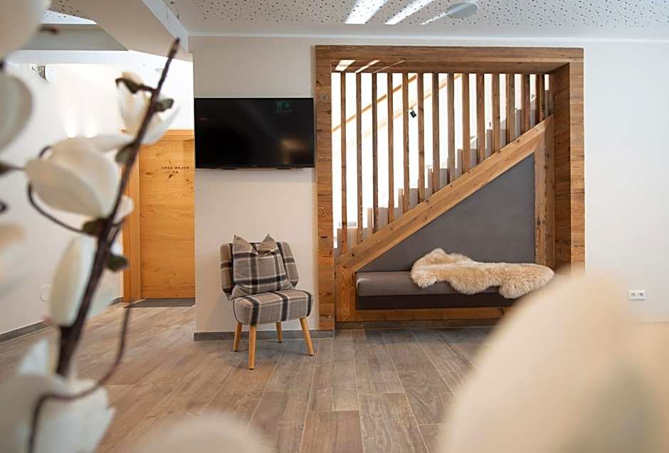 Skylodge Alpine Homes