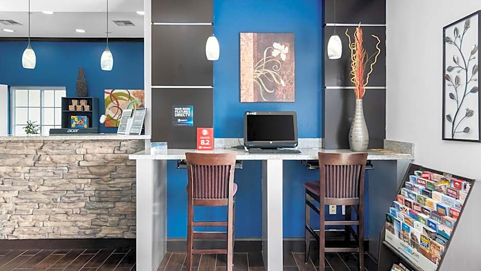 Belmont Inn and Suites