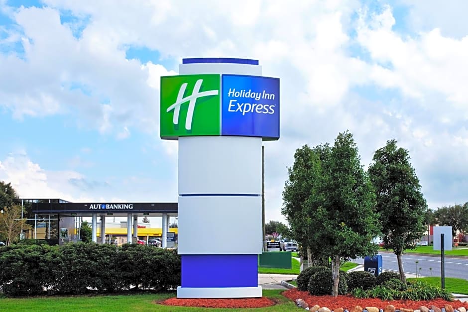 Holiday Inn Express Harvey-Marrero