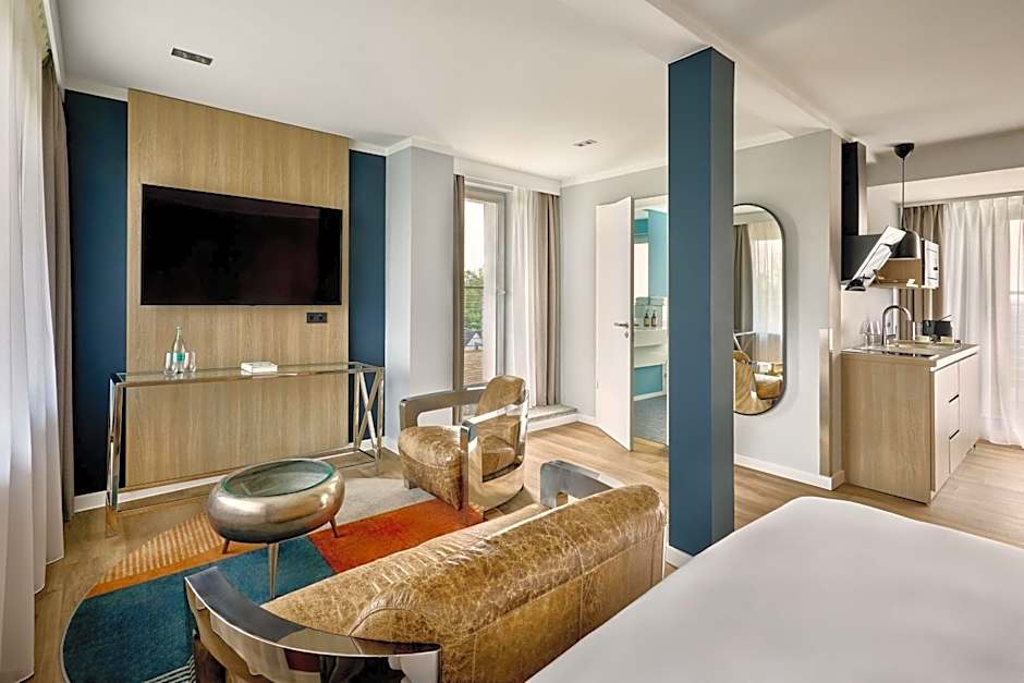 the Deutz, a Tribute Portfolio Hotel