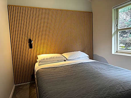 Two-Bedroom Apartment with Lake View