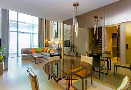 Seaview Three Bedroom Suite with Bathtub