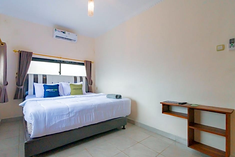 Urbanview Hotel Kangen Bungalow Purwakarta by RedDoorz