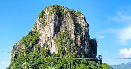 HOMESTAY GUNUNG RENG,JELI