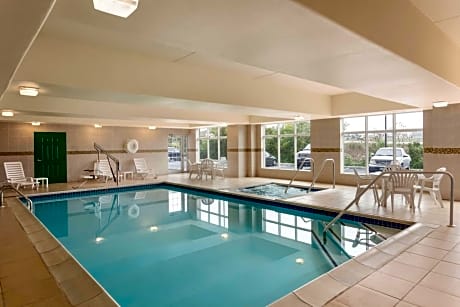 Country Inn & Suites by Radisson, Harrisburg - Hershey-West, PA