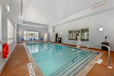 Best Western Plus Miami Airport North Hotel & Suites