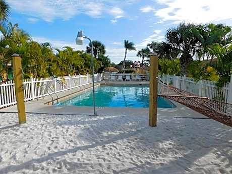 Nokomis Inn and Suites