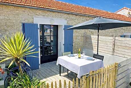 Residence Clos des Aigrettes -Appartements a 30m du Port de La Cotiniere , Ile d Oleron -commerces et plages a pied