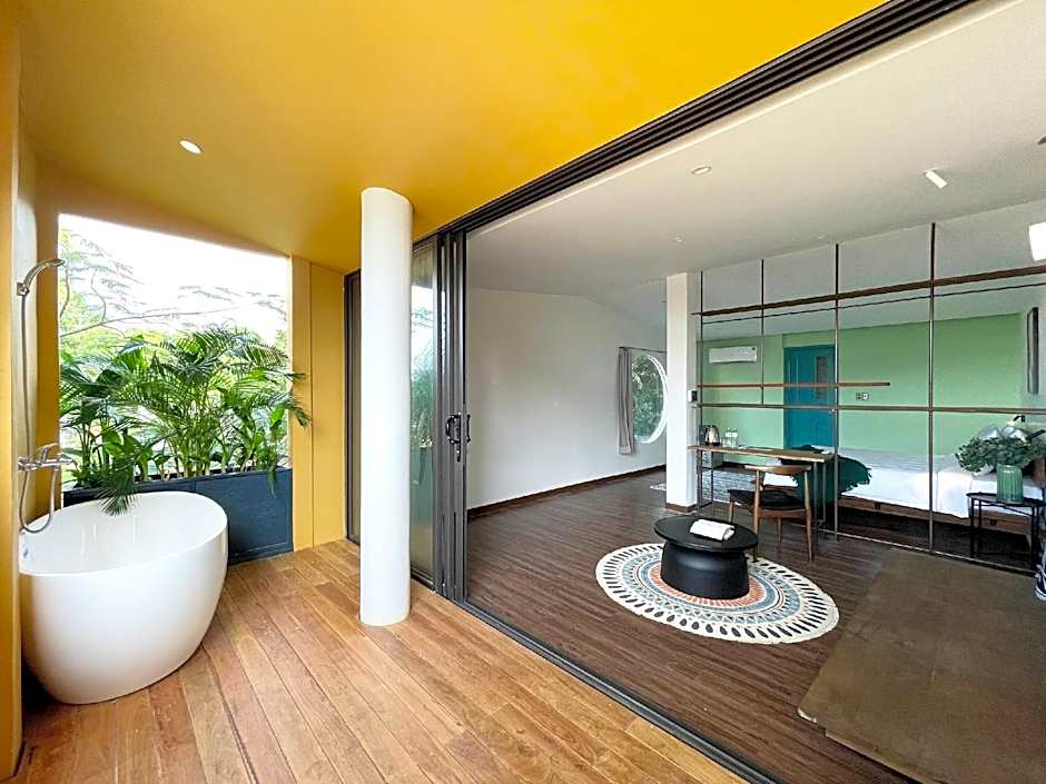 Joi Boutique Bãi Trước