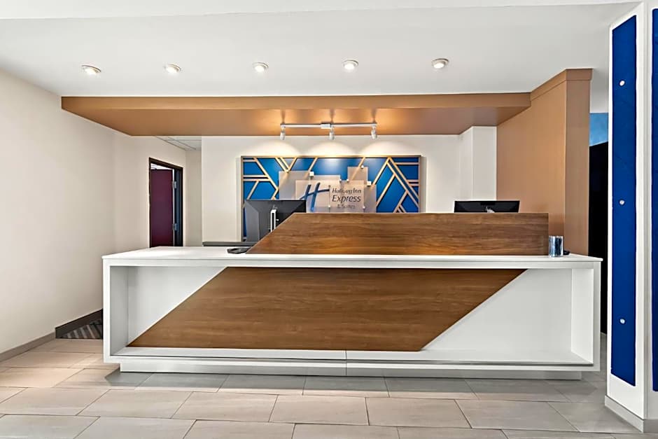 Holiday Inn Express & Suites Perry By IHG