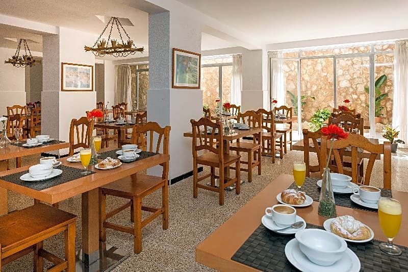 Elegance Playa Arenal