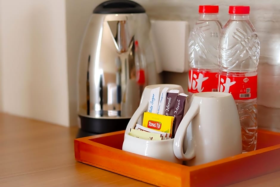 Front One Hotel Gombong