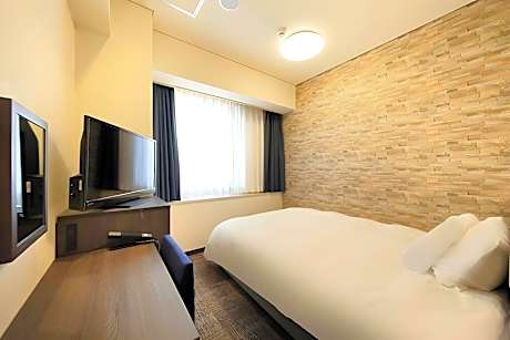 Non-Smoking Semi-double Room