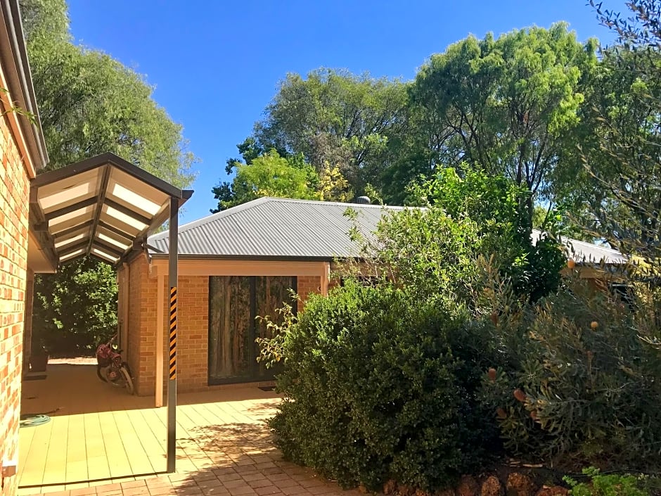 Little Shangri-La B&B