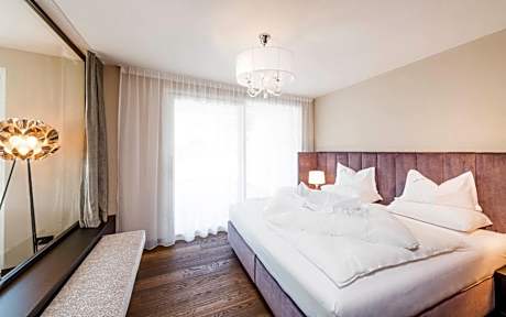 Panorama-Suite with Infrarot-Sauna & Balcony - Disability Access