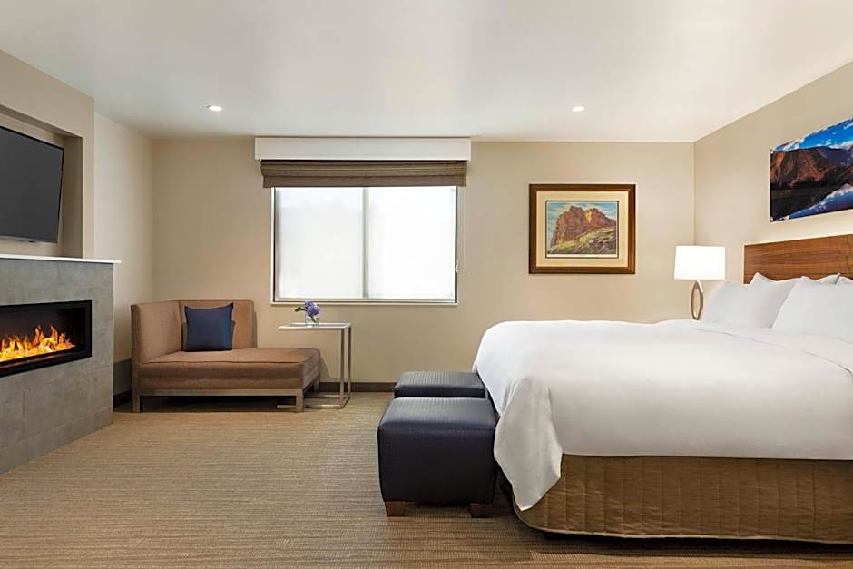 Delta Hotels by Marriott Helena Colonial