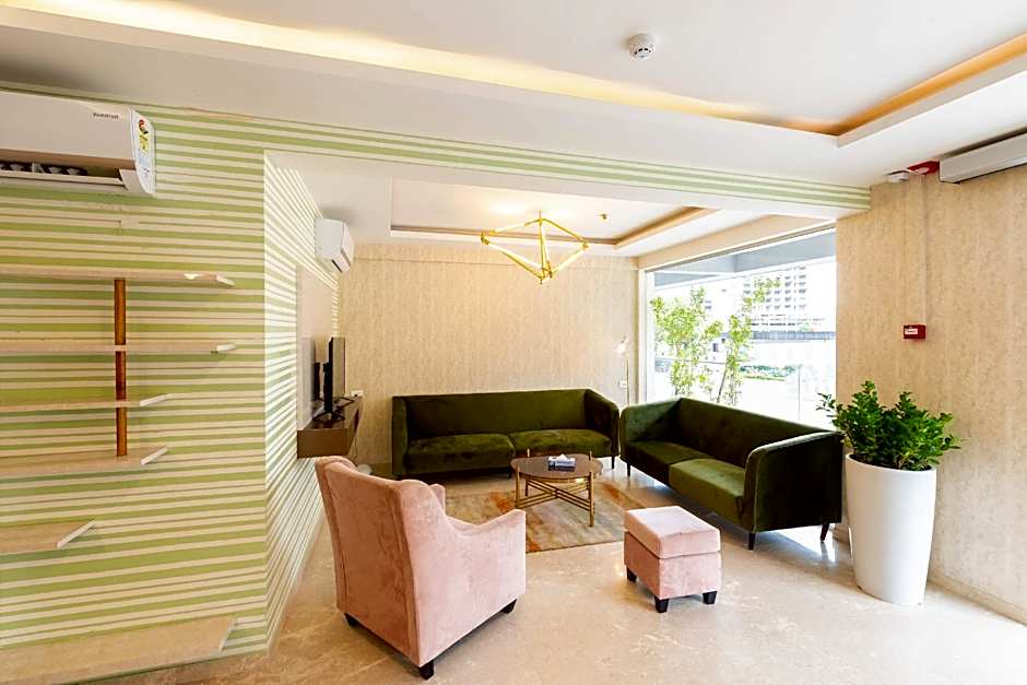 StayBird - B Suite Business Hotel