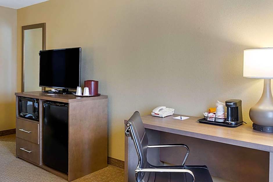 Comfort Inn Marshall Station